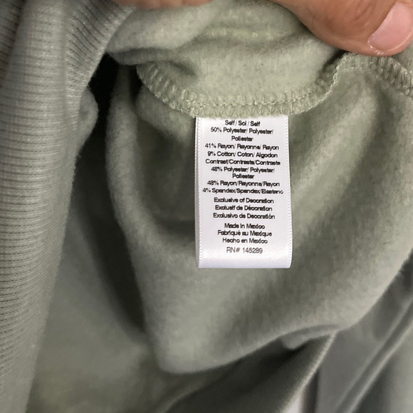 Oli Viv Cozy 1/4 Zip Long Sleeve Popover Sweatshirt Medium Olive Green Soft NEW - Picture 4 of 8